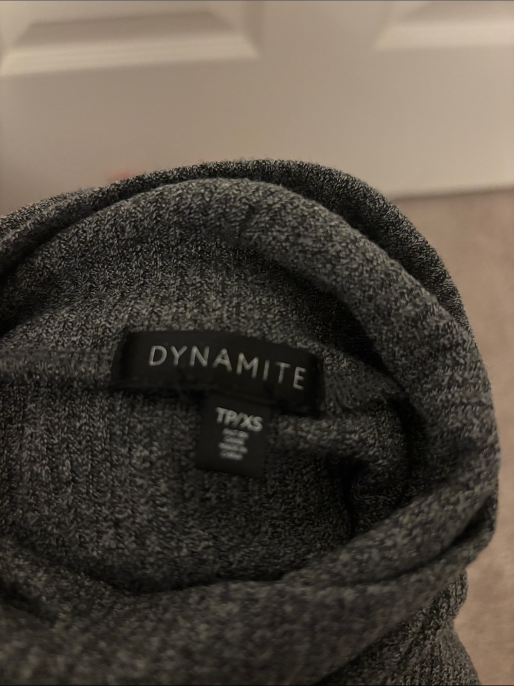 Dynamite Turtle Neck - Picture 3 of 3